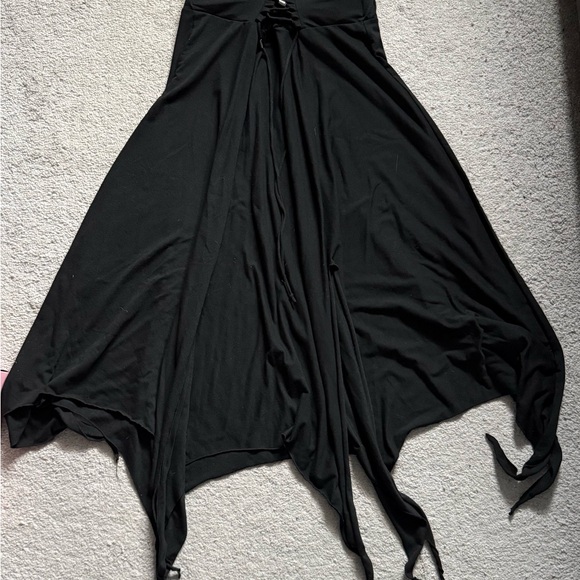 Zara Dresses & Skirts - Black Asymmetrical Skirt